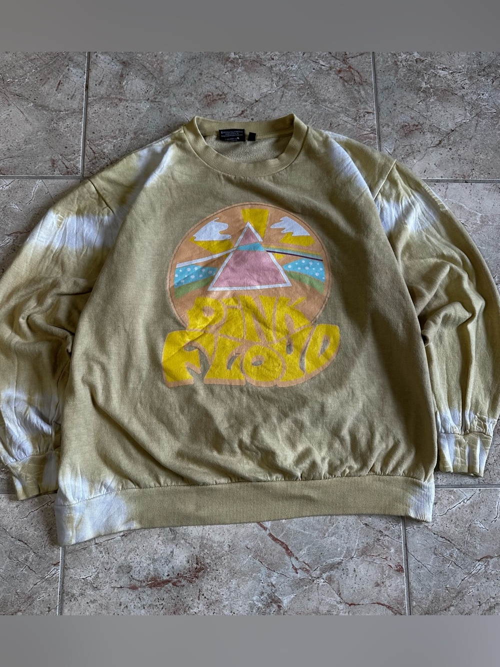 Yellow Pink Floyd tie-dye graphic crewneck sweatshirt, size XL